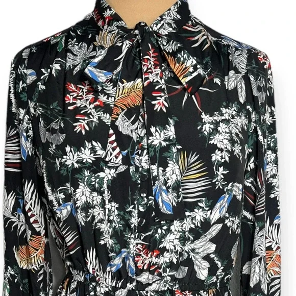 DEREK LAM size 6
Bell-Sleeve Black Multicolor Floral Silk Dress - Picture 4 of 12